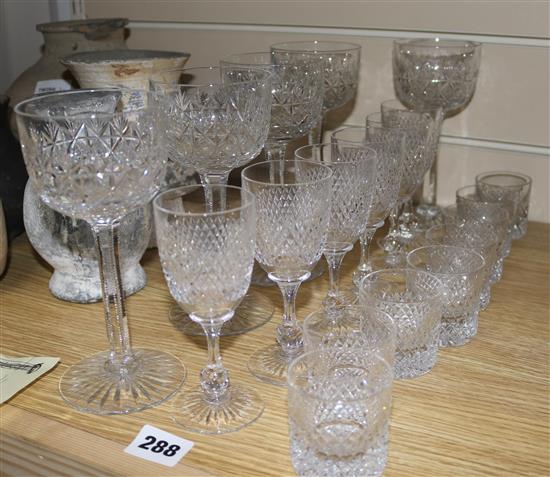 A quantity of glassware